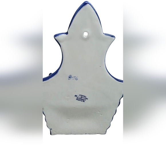 Vintage Vestal Alcobaça ceramic wall pocket vase Hand-Painted Ceramic Wall Decor - Picture 6 of 6